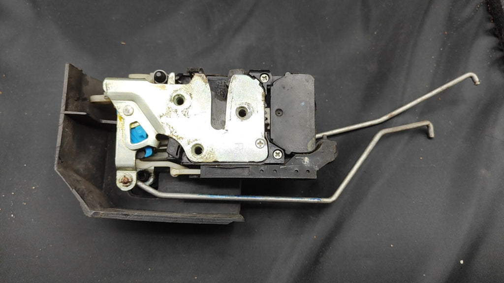 Alfa Romeo 156 2.4JTD 10V 110kW 2002 LHD Front Right Door Lock Latch