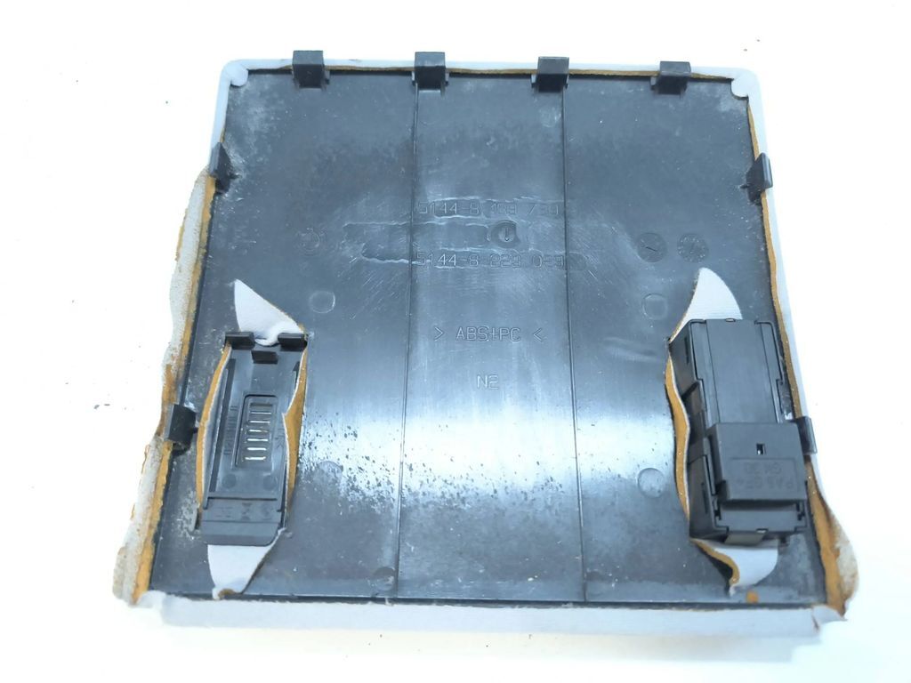 BMW 3 E46 328i 142kW 2000 Sunroof switch trim cover 8229029 