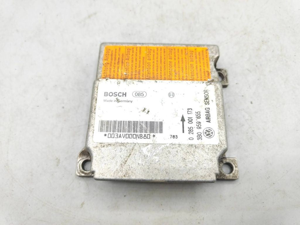 Volkswagen PASSAT B5 1.8i 1999 Control unit module 3B0959655 