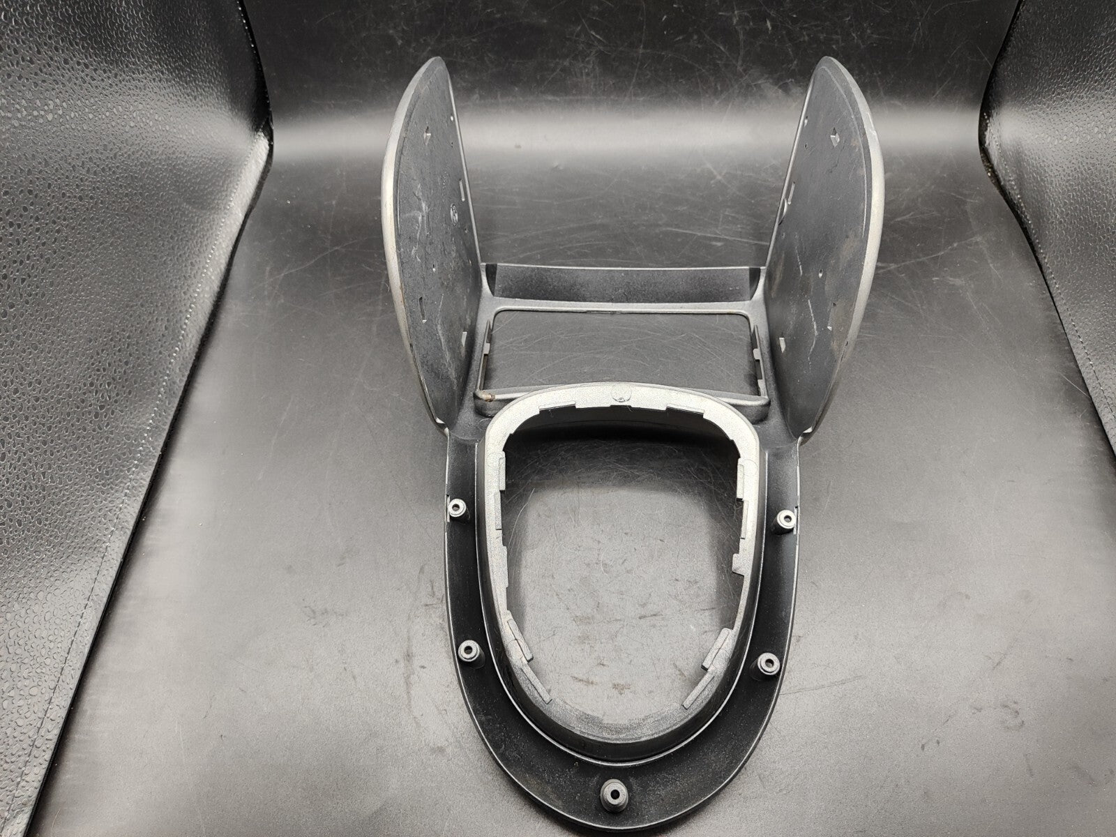 Alfa Romeo GT 1.9JTD 2009 Gear Selector Shifter Surround Trim LS375401