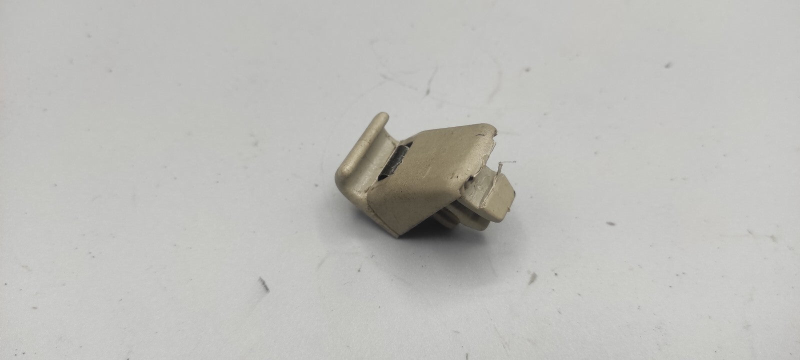 Alfa Romeo 156 SW 2.4JTD 2002 Front Right Sun Visor Cover Mount Clip