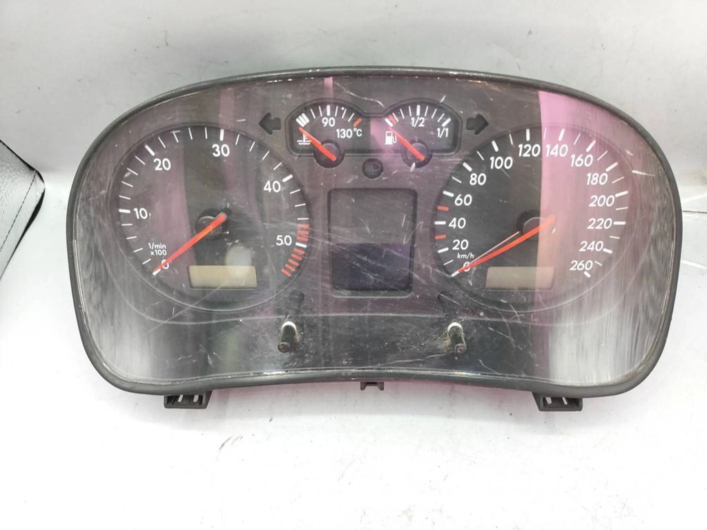 1J0920825C Volkswagen Golf IV 2000 Diesel speedometer instrument cluster