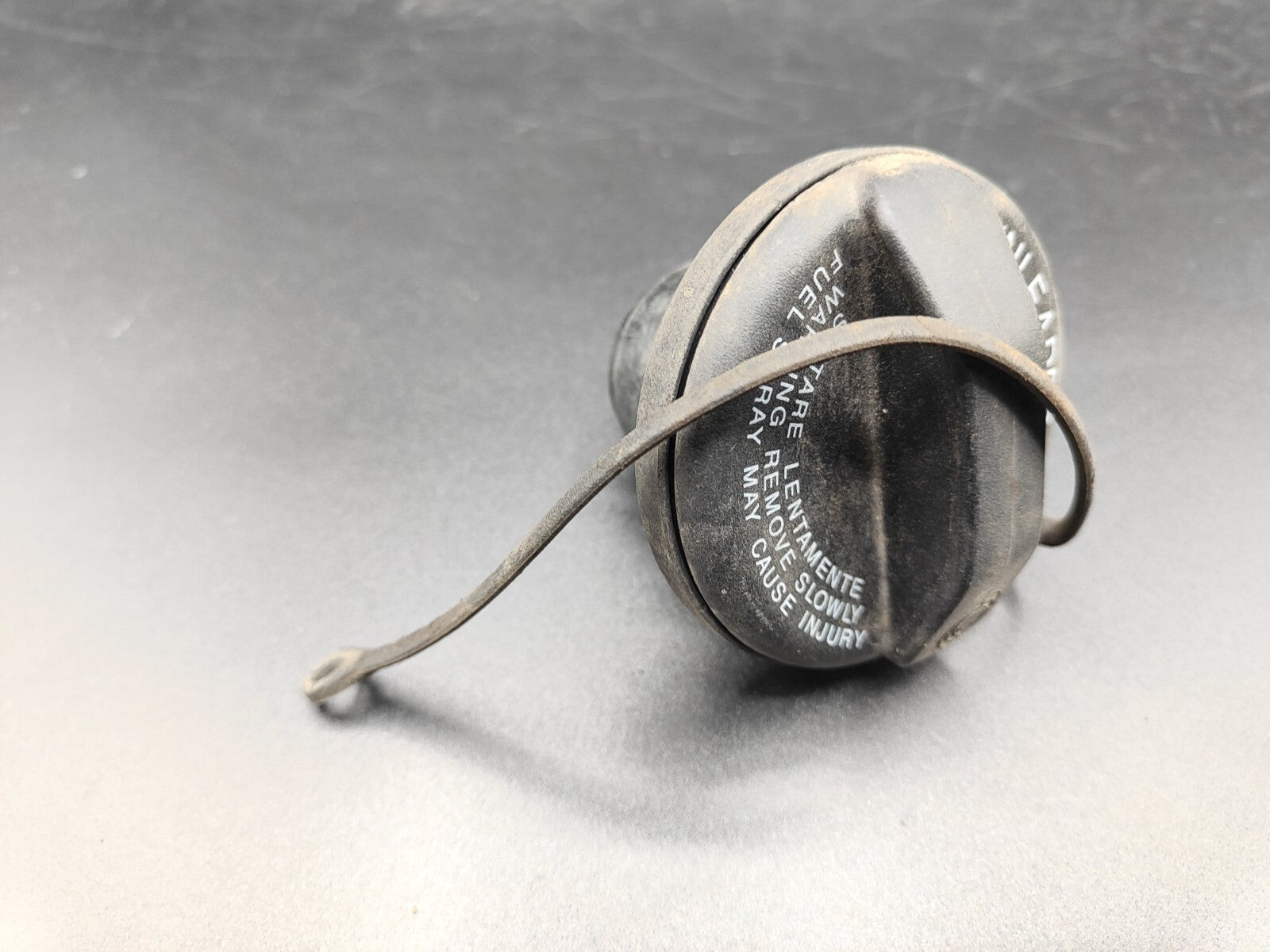 Alfa Romeo GT 2.0JTS 122kW 2005 Petrol Engine Fuel Tank Flap Filler Cap Cover