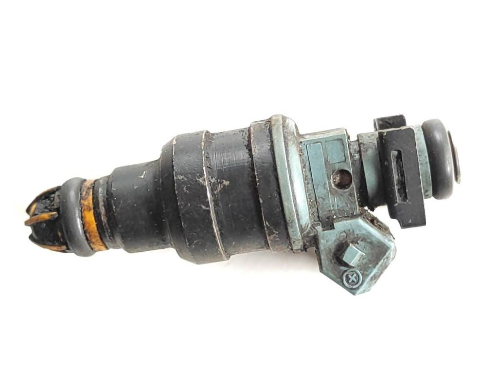 BMW 3 E36 1992 Petrol fuel injector 0280150715 