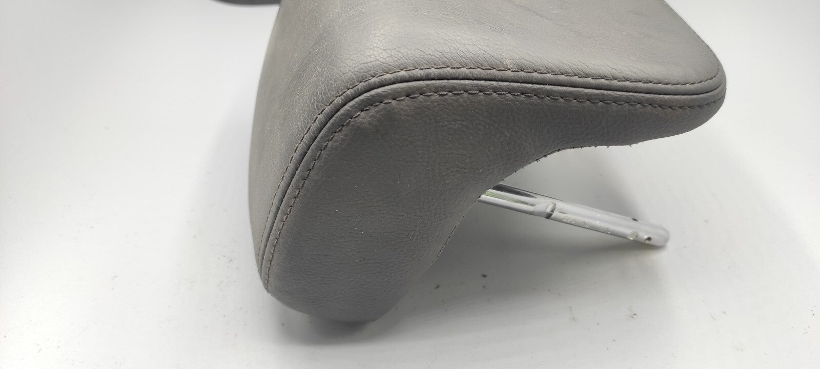 Alfa Romeo GT 1.9JTD 110kW Diesel 2006 Rear Interior Seat Headrest Black Leather