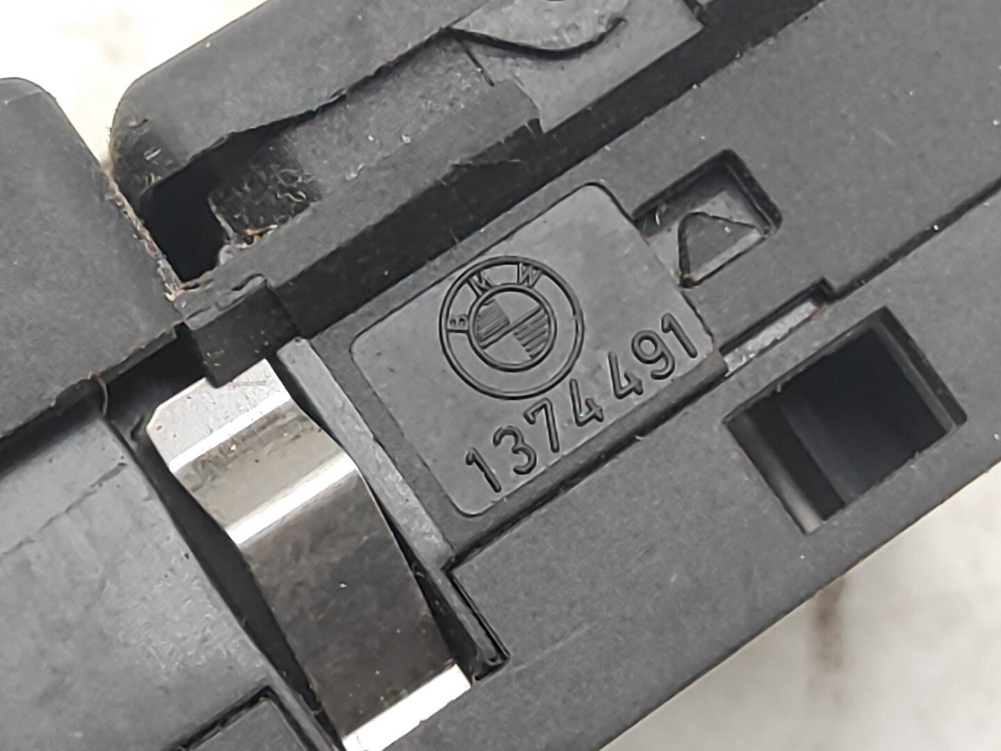 BMW 5 Series E34 Front Door Electric Window Switch Button 1374491