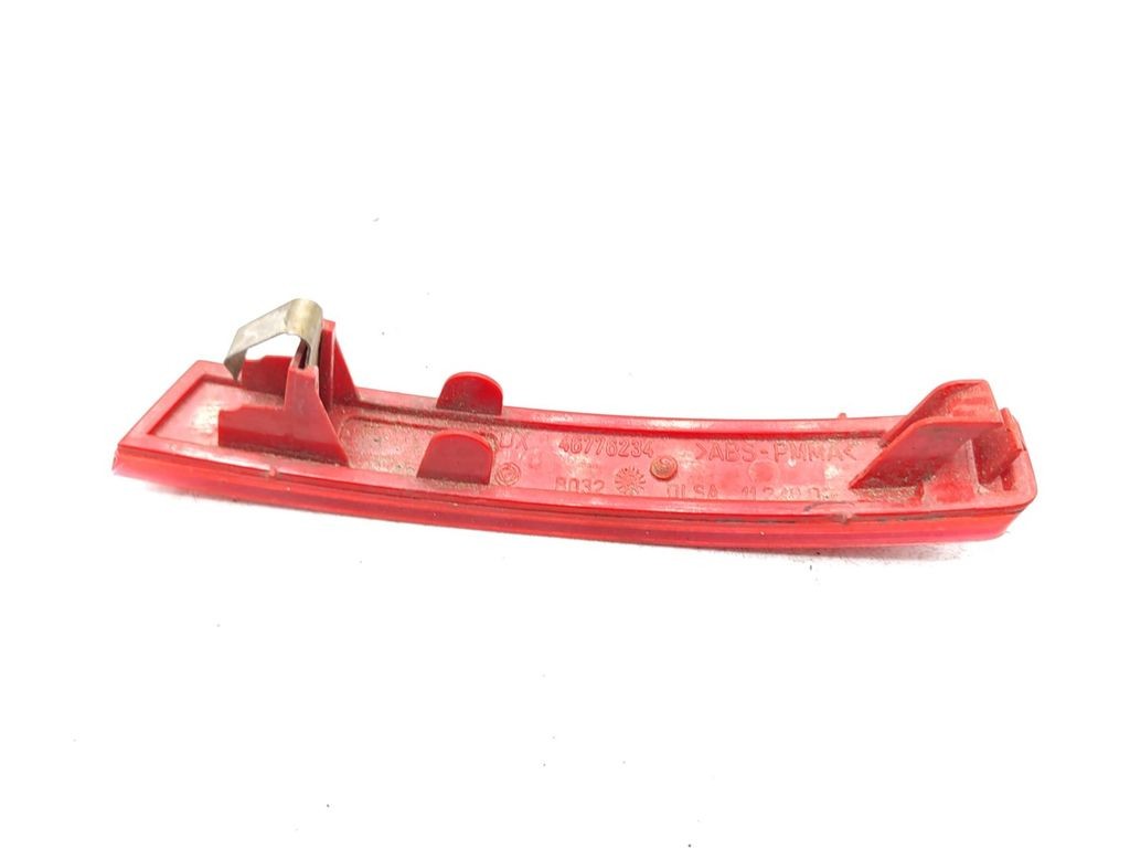 Alfa Romeo 147 2004 Right rear light reflector 46776234 