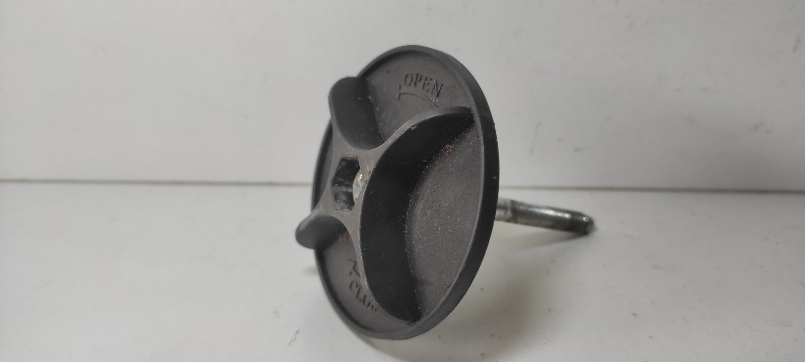 Alfa Romeo 147 1.9JTD Diesel 2004 Rear Boot Trunk Spare Wheel Bolt 46542744