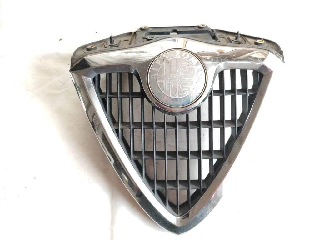 Alfa Romeo 156 1998 Front bumper upper radiator grill 60620929 