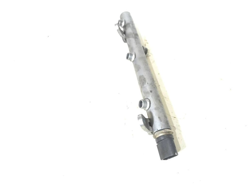 Mercedes-Benz E W211 2005 Diesel fuel rail line pipe A6420702595 
