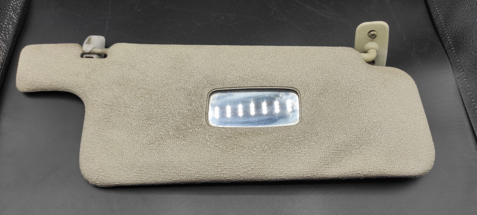 Volkswagen VW Jetta MK2 1985 LHD Front Right Sun Visor Cover 191857552