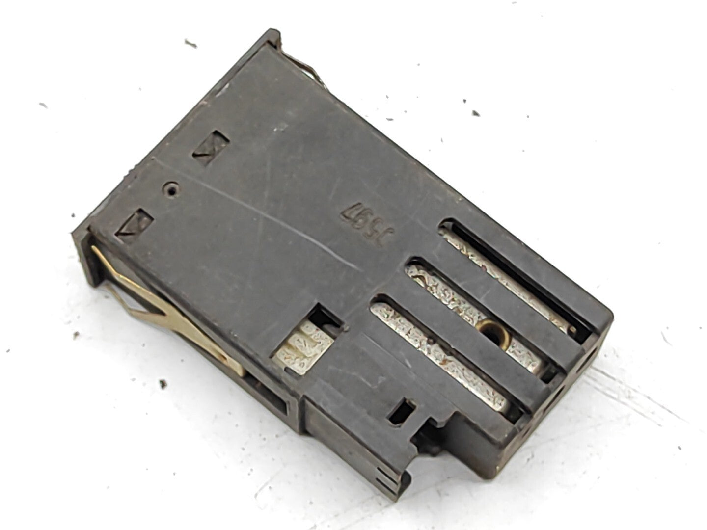 BMW 5 SERIES E39 530D 2000 Heated Seat Switch Button 8352259 61318352259