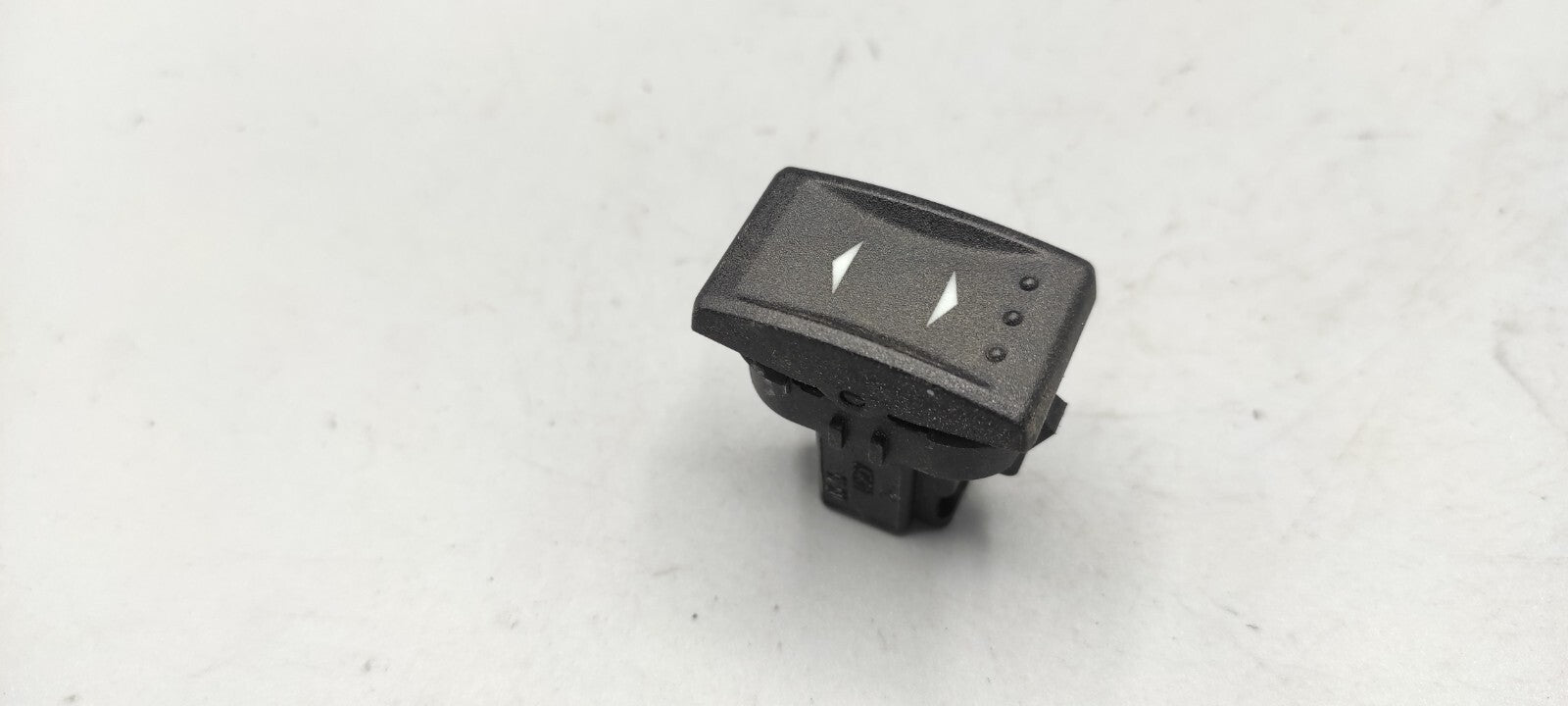 Ford Mondeo MK3 2.5 V6 125kW 2005 Electric Power Window Switch 1S7T14529AB