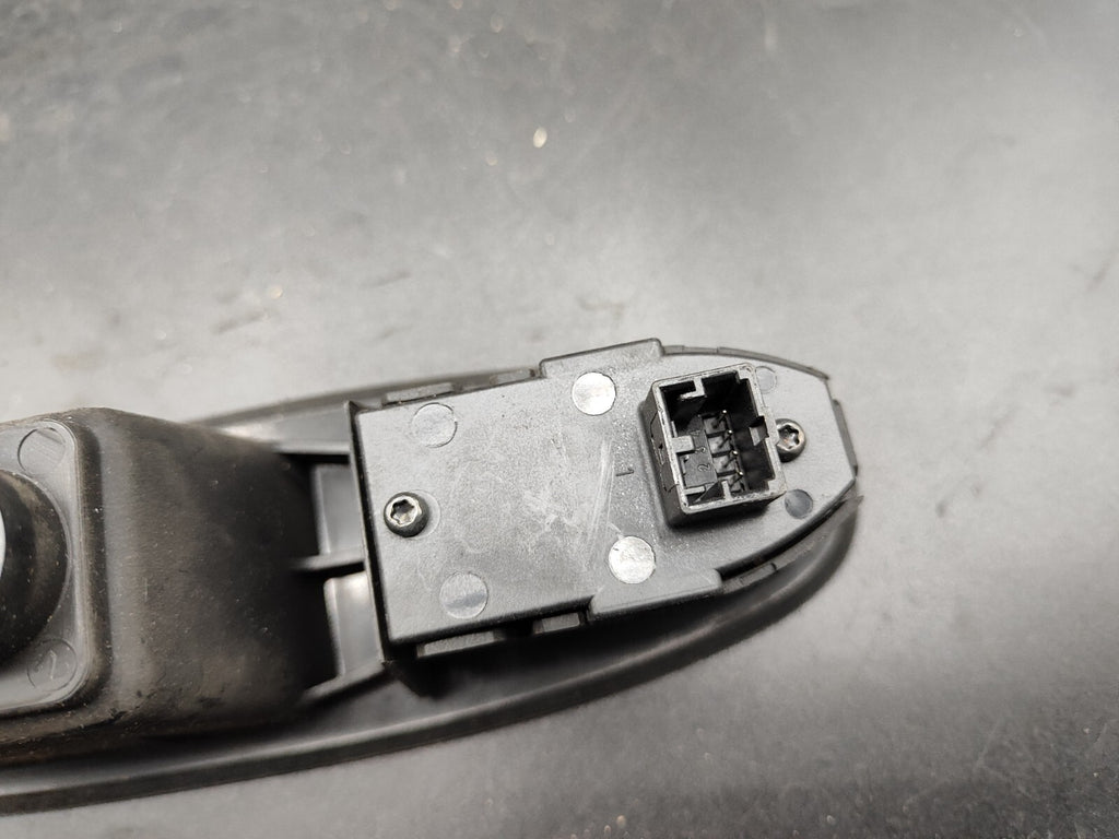 Alfa Romeo 159 1.9JTD 110kW 2008 Rear Right Electric Window Switch 156055038