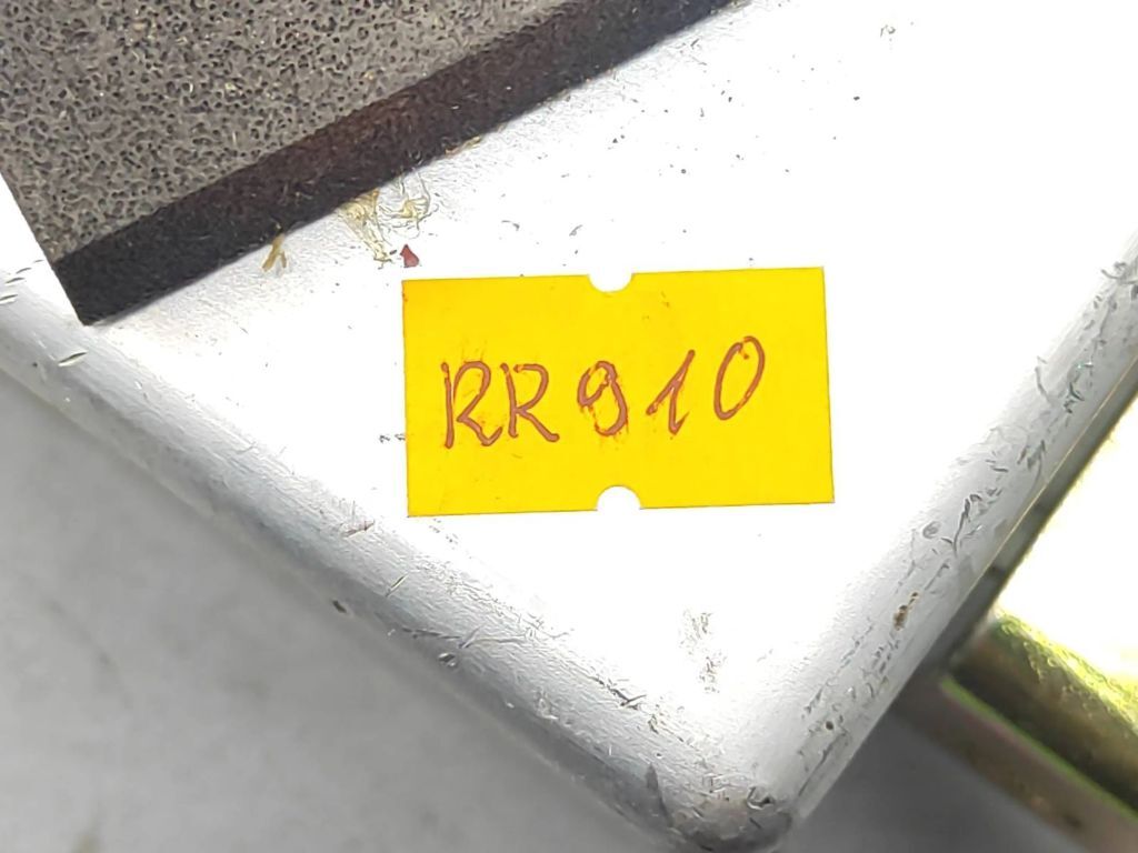 Audi 80 90 S2 B4 1994 ABS control unit module 443907379C 