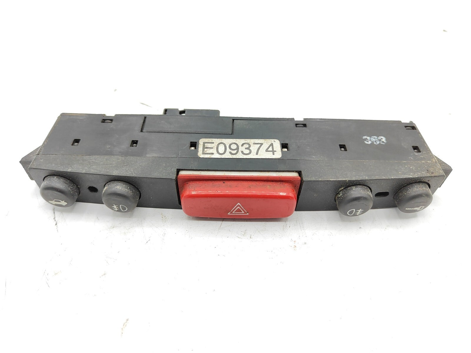 Alfa Romeo 147 1.9JTD 110kW 2004 Trunk Release Fog Light Switch 735361780