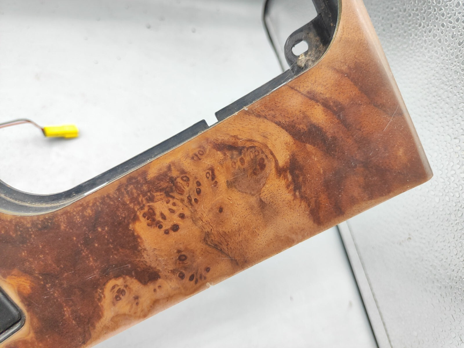 BMW 5 SERIES E39 Center Console Panel Wood Trim 8209847 304670100