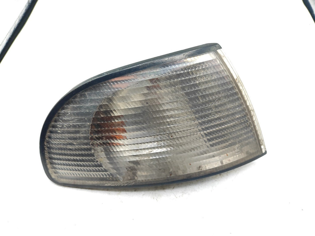 Audi A4 B5 1.8T Petrol Avant 1998 Front Right Side Clear Indicator
