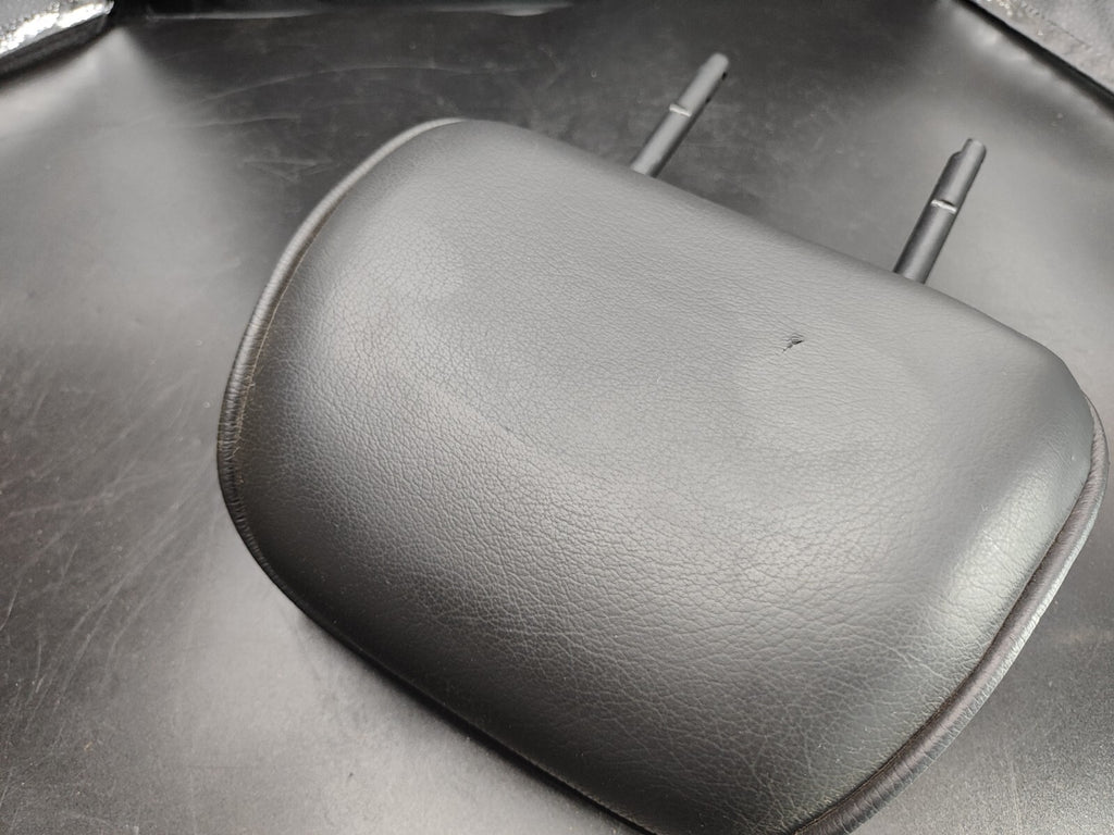 Alfa Romeo 147 1.9JTD 110kW 2004 Rear Interior Seat Headrest Black Leather