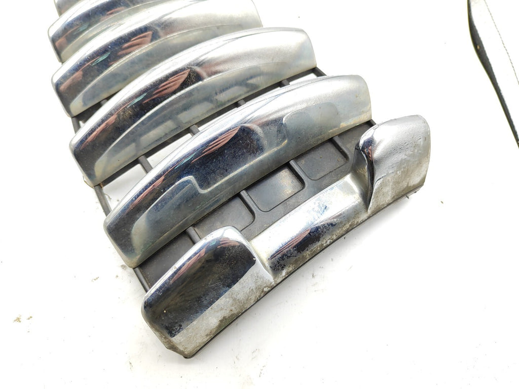 Alfa Romeo 147 2.0TS 110kW 2002 Front Bumper Center Grill 46556597