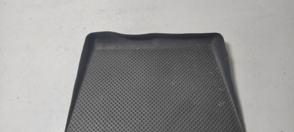 Alfa Romeo 147 1.9JTD 103kW 2002 Front Dash Panel Rubber Mat 735282353