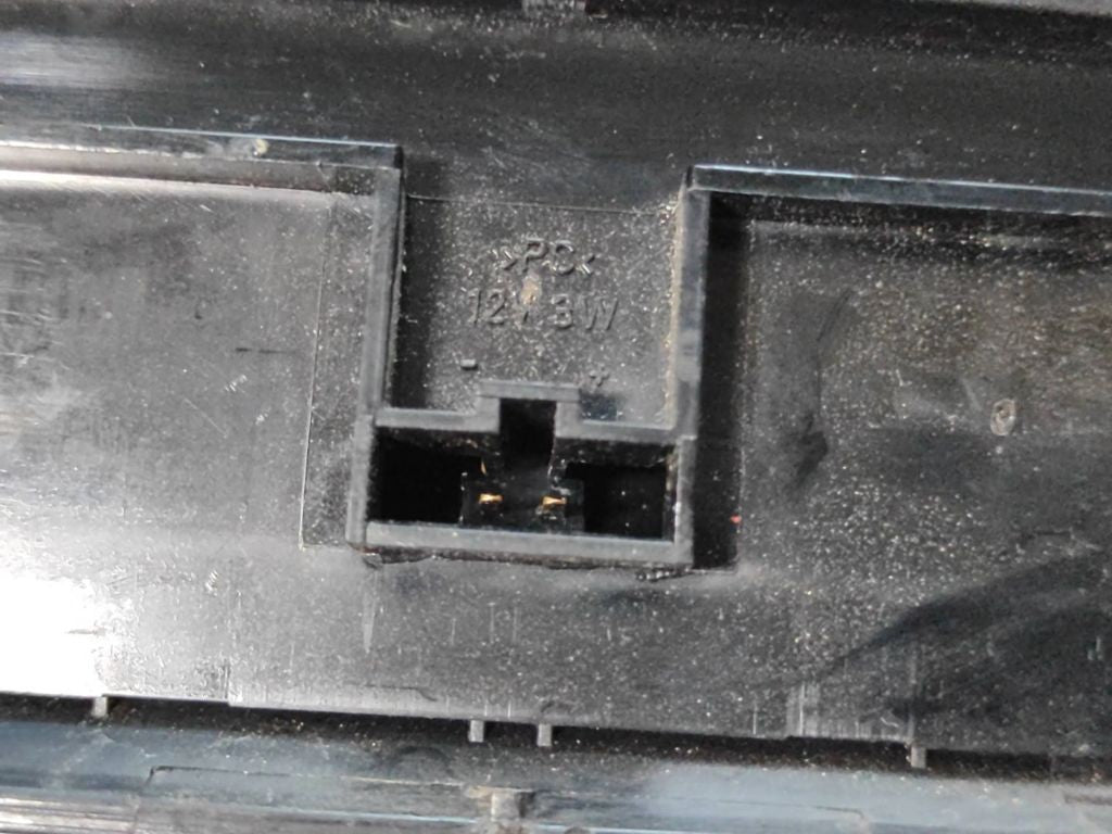 Volkswagen PASSAT B5 1998 Third brake center stop light 3B5945135C 