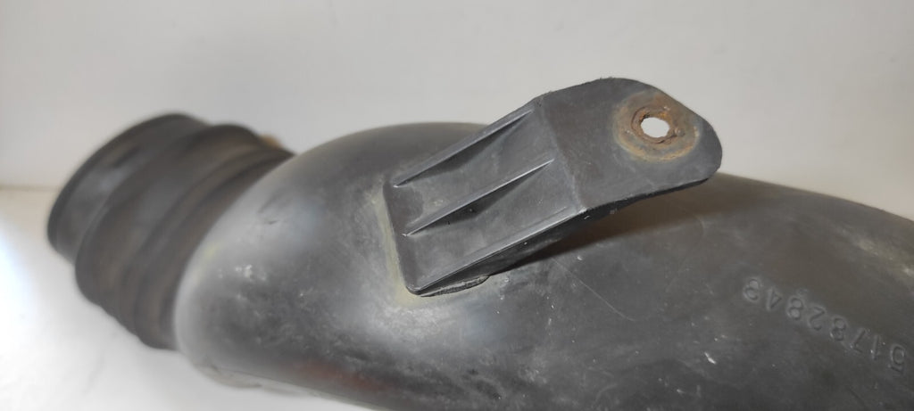 Alfa Romeo 159 1.9JTDM 88kW 2008 Diesel Engine Air Intake Pipe Hose 51782843