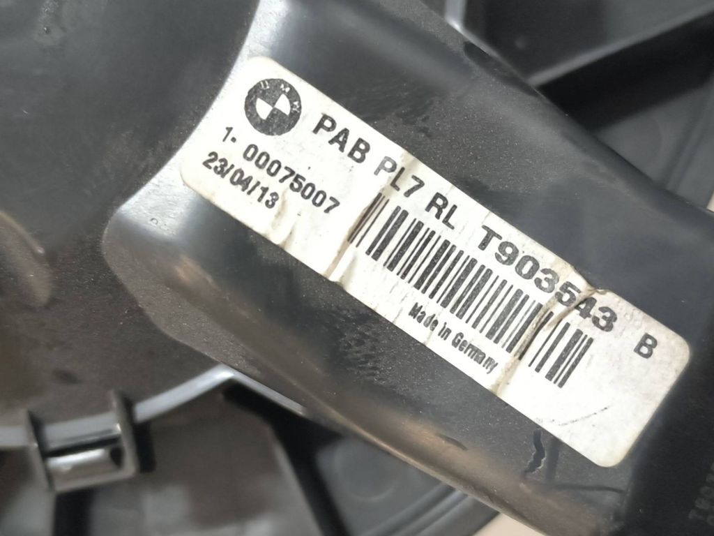 BMW 1 F20 F21 2014 RHD Heater blower fan motor T903543 