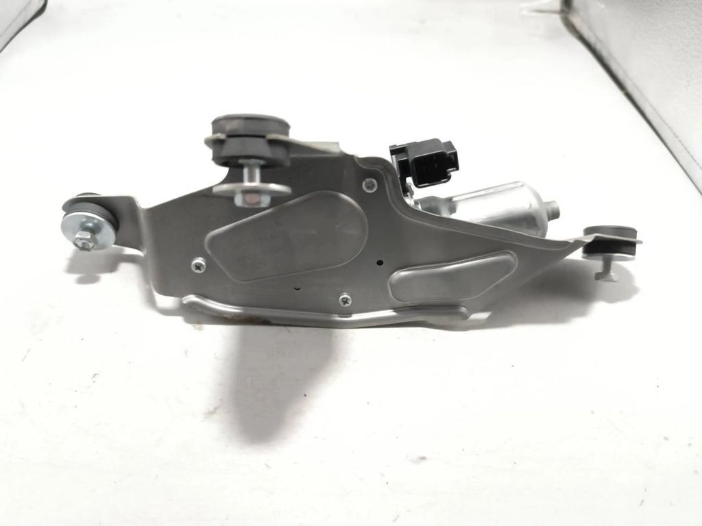 Mazda 3 BM III Hatchback 2014 Rear window wiper motor BHS267450 