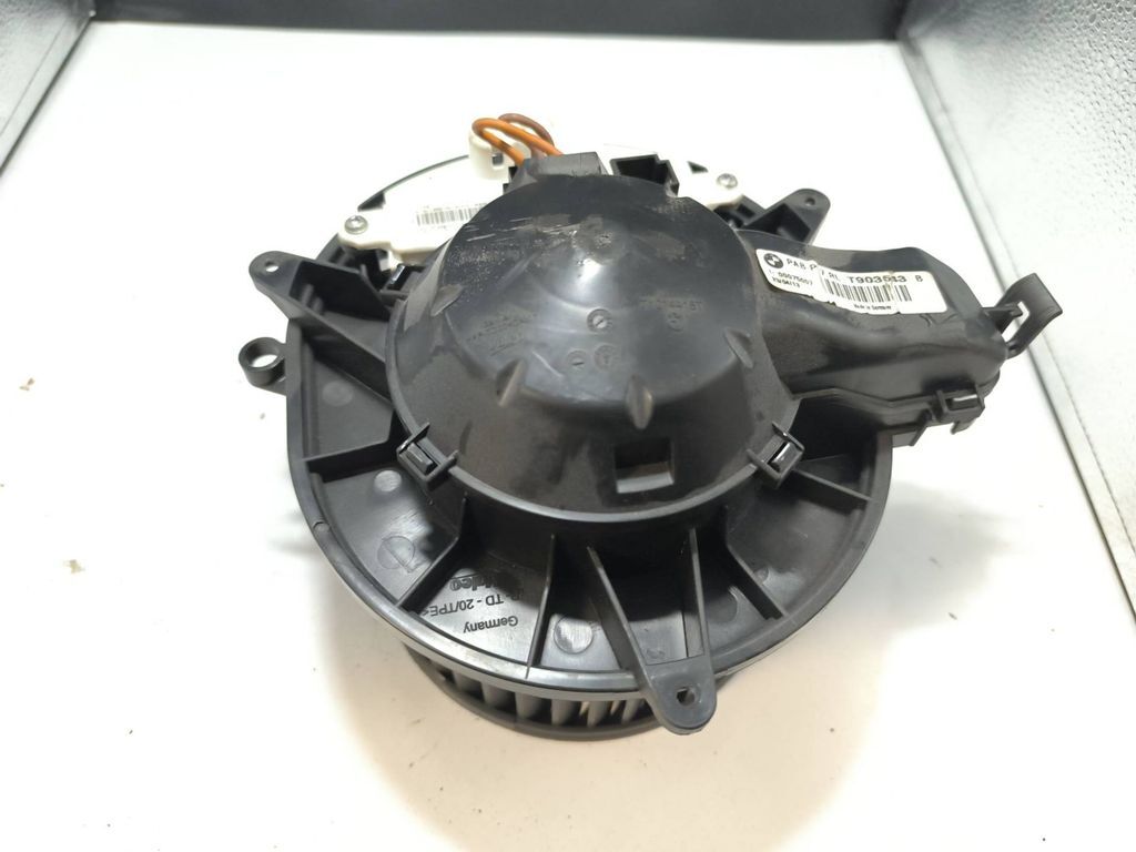 BMW 1 F20 F21 2014 RHD Heater blower fan motor T903543 