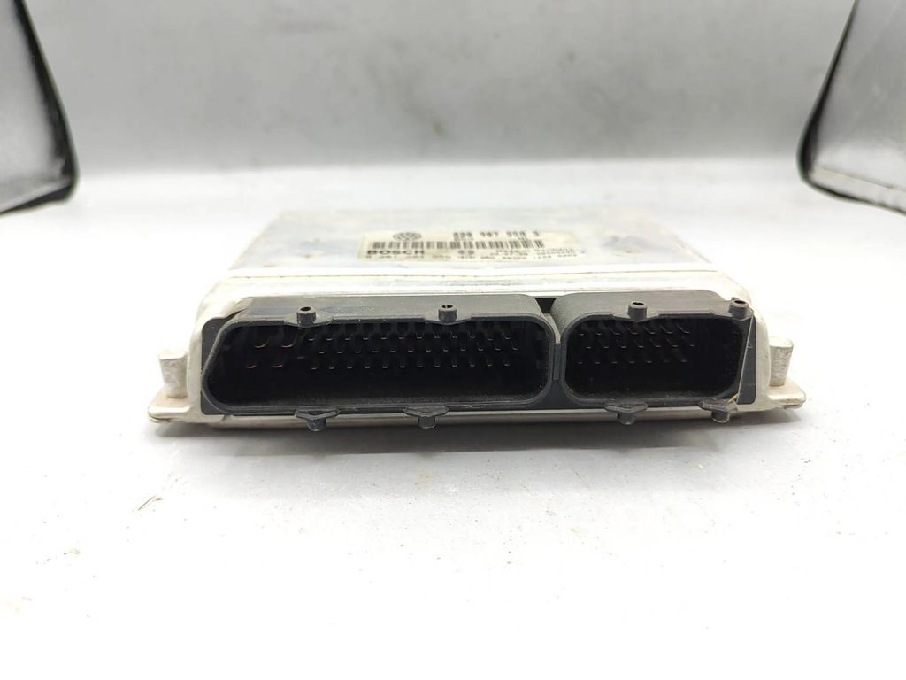 Volkswagen PASSAT B5 1.8i 1998 Engine control unit module ECU 8D0907558S 