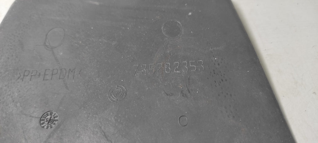 Alfa Romeo 147 1.9JTD 103kW 2002 Front Dash Panel Rubber Mat 735282353