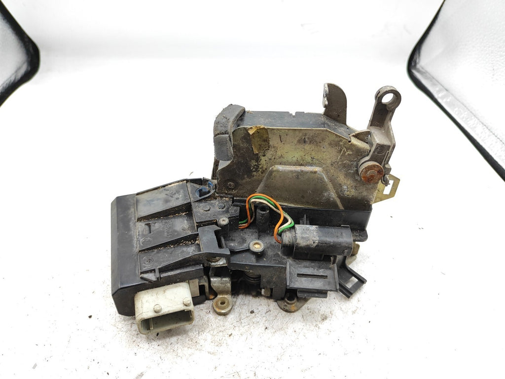 BMW 5 SERIES E39 530D 142kW 2001 Rear Right Door Exterior Lock 67118352165