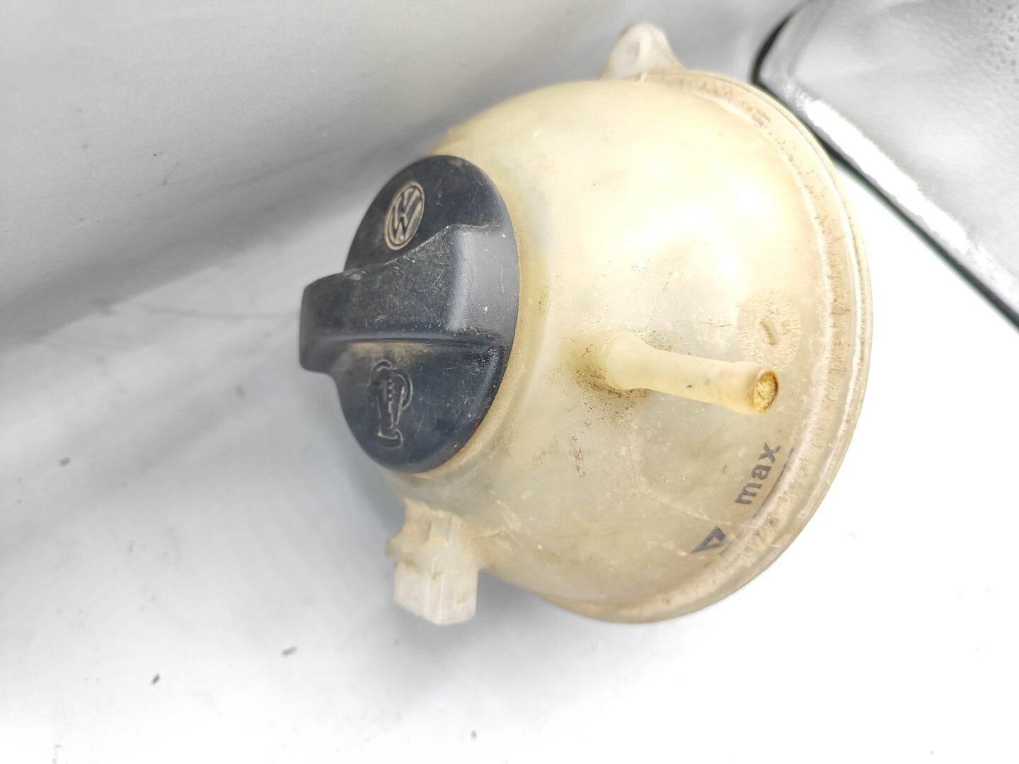 Volkswagen VW GOLF MK3 1995 Overflow expansion coolant tank 1H0121407A