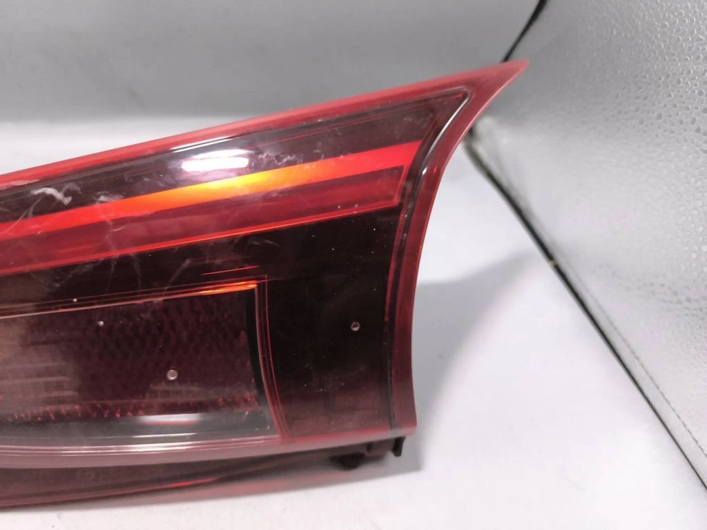 Mazda 3 BM III Hatchback 2014 Rear Right tailgate tail light lamp B45C513F0 