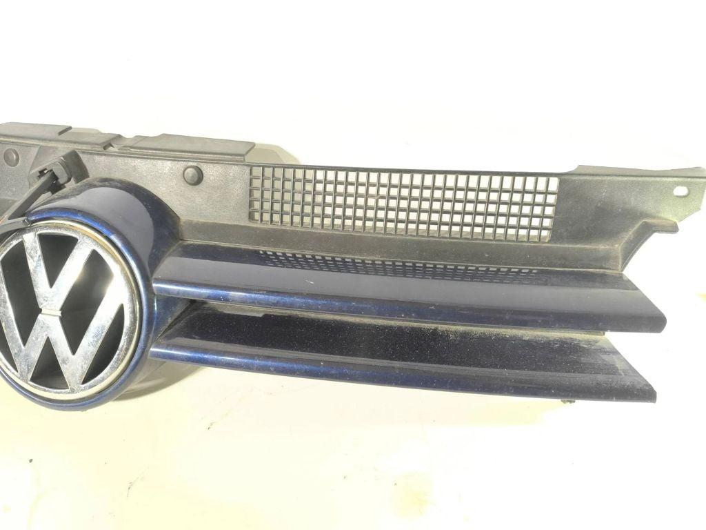 Volkswagen Golf IV 1999 Front grill 1J0853655G 