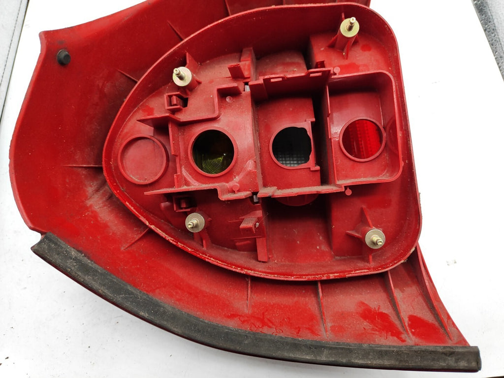 Audi A3 8L 1.8i 1999 LHD Rear Right Side Taillight Light 8L0945096