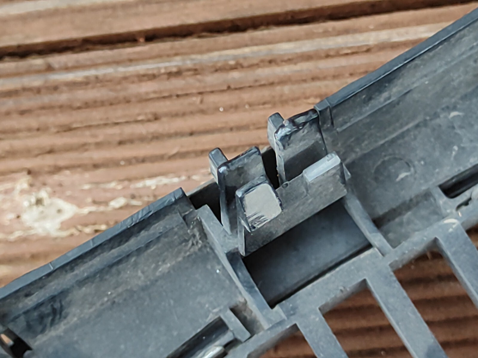 BMW 5 Series E34 1995 Front Bumper Upper Radiator Mesh Grill 1973825 51131973825