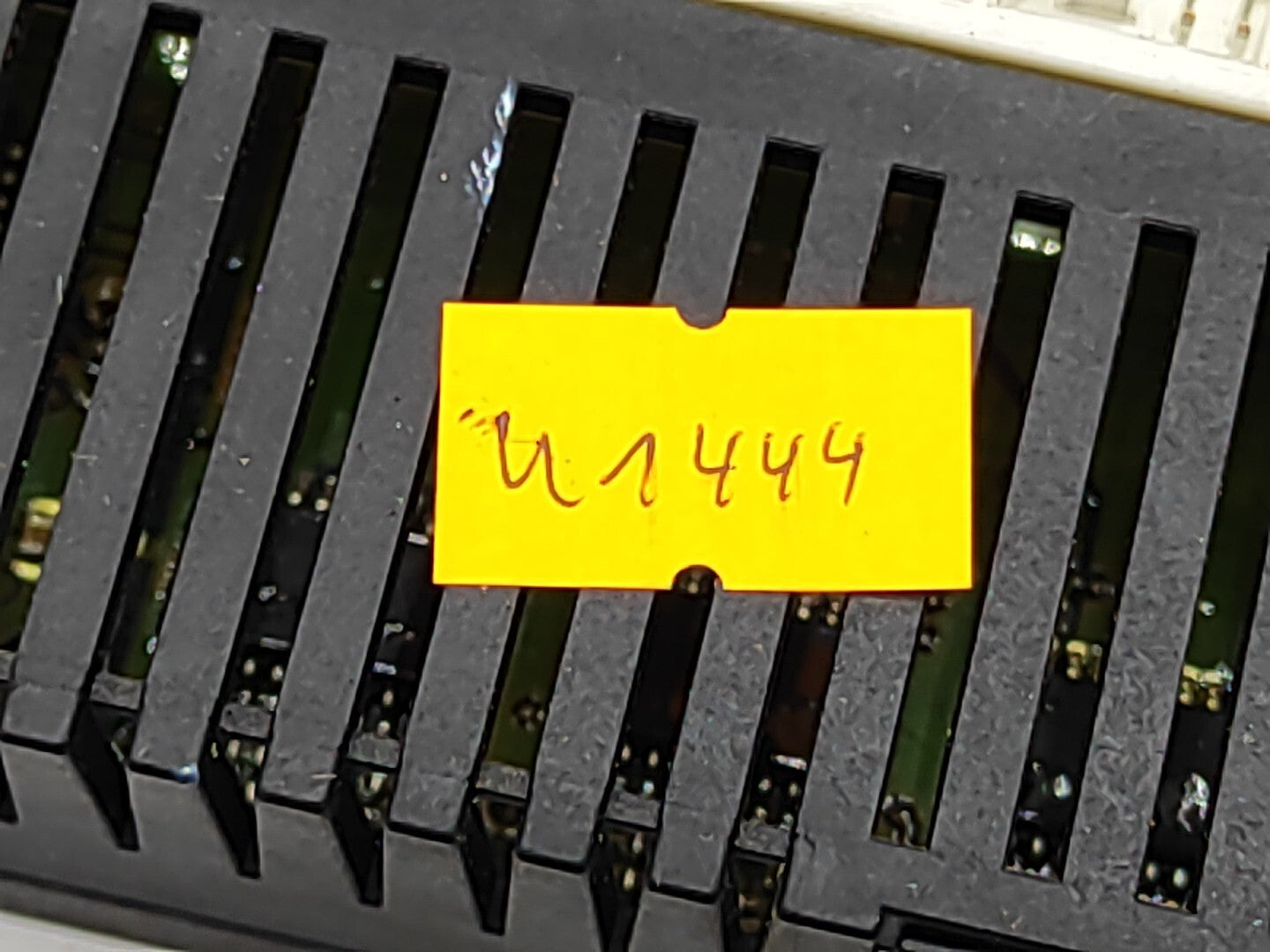 BMW 5 Series E60 530D 170kW 2005 LCM Light Control Module ECU 6983536