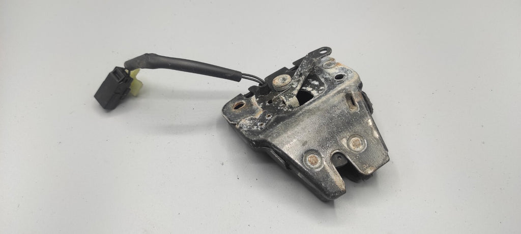 Alfa Romeo 156 SW 2.4JTD 110kW 2002 Rear Tailgate Trunk Boot Lock Mechanism