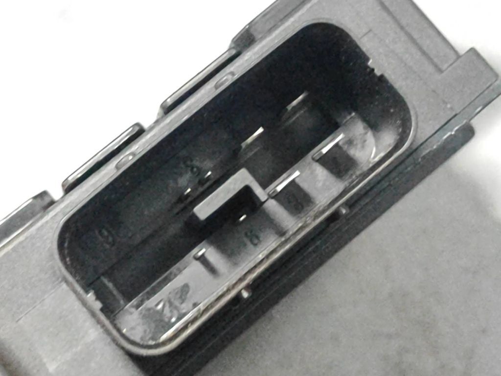 Volkswagen Tiguan 2011 Voltage stabilizer control unit 3AA919041A 