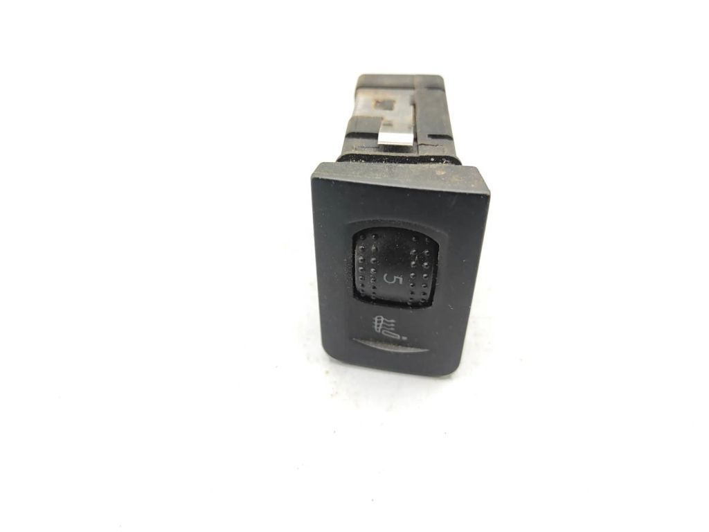 Volkswagen Golf IV 2002 Seat heating switch 1J0963564B 