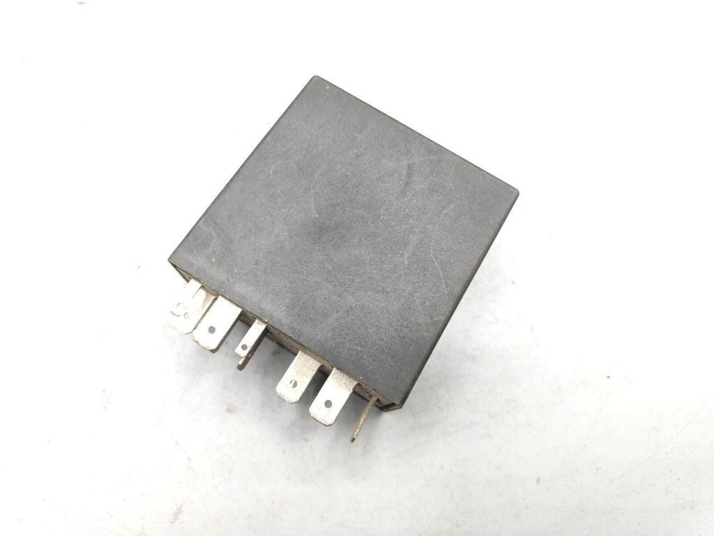 Volkswagen Passat B5 1998 Wiper Control Relay Module 4B0955531D