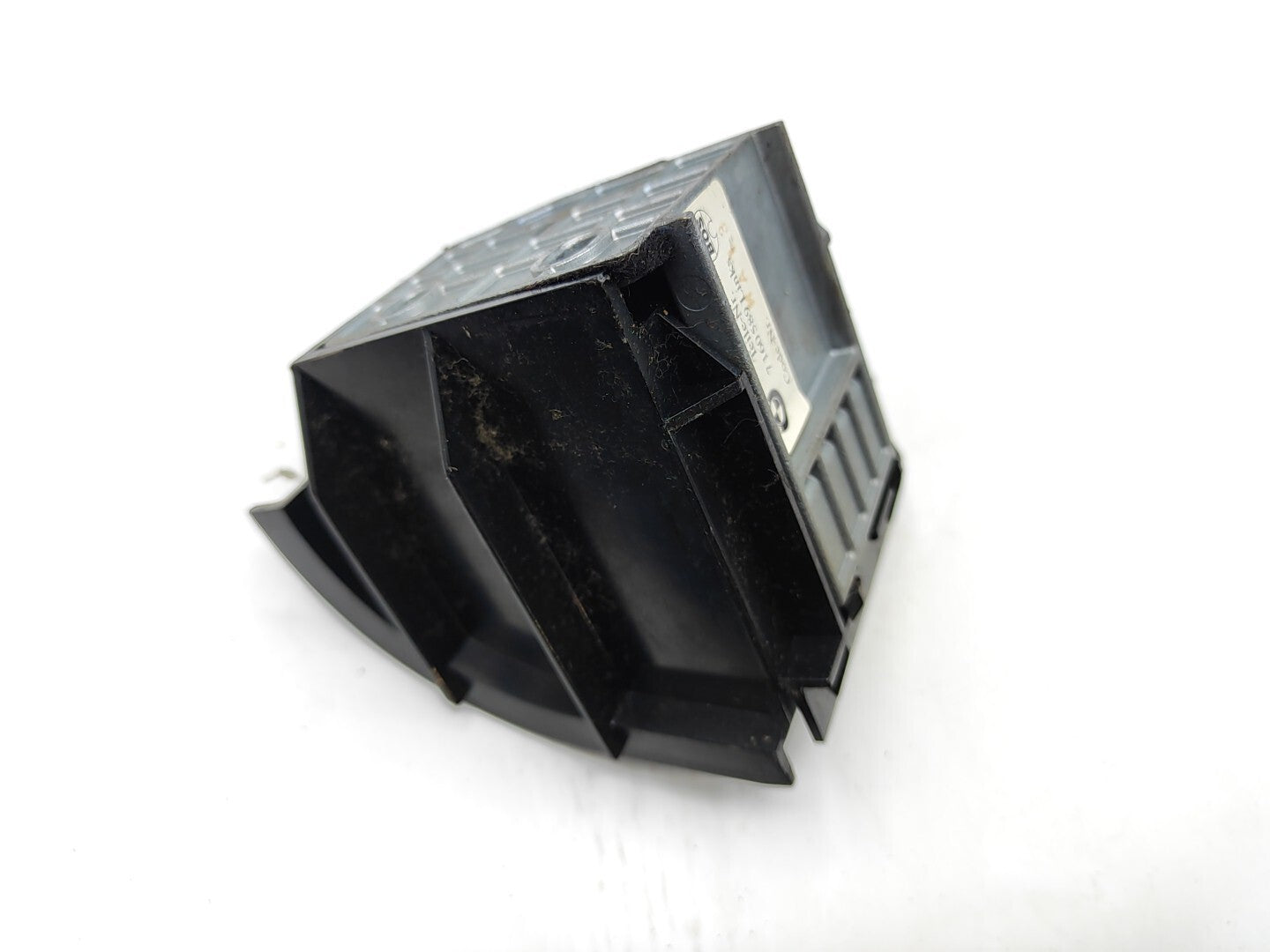 BMW 5 Series E61 530D 170kW 2006 Rear left Parcel Shelf Bracket 7160589