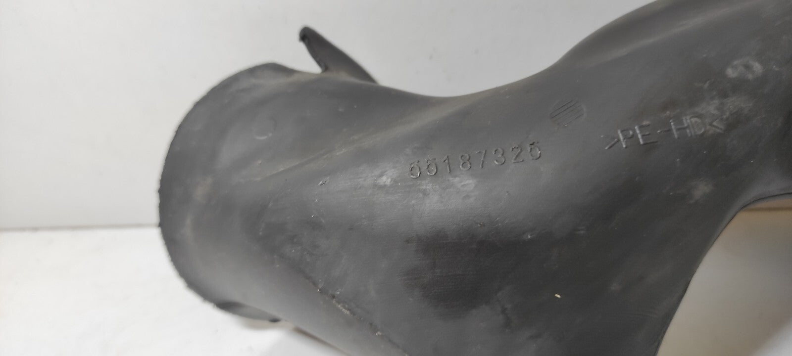 Alfa Romeo 156 1.9JTD 85kW 2005 Diesel Engine Air Intake Pipe Hose 55187325