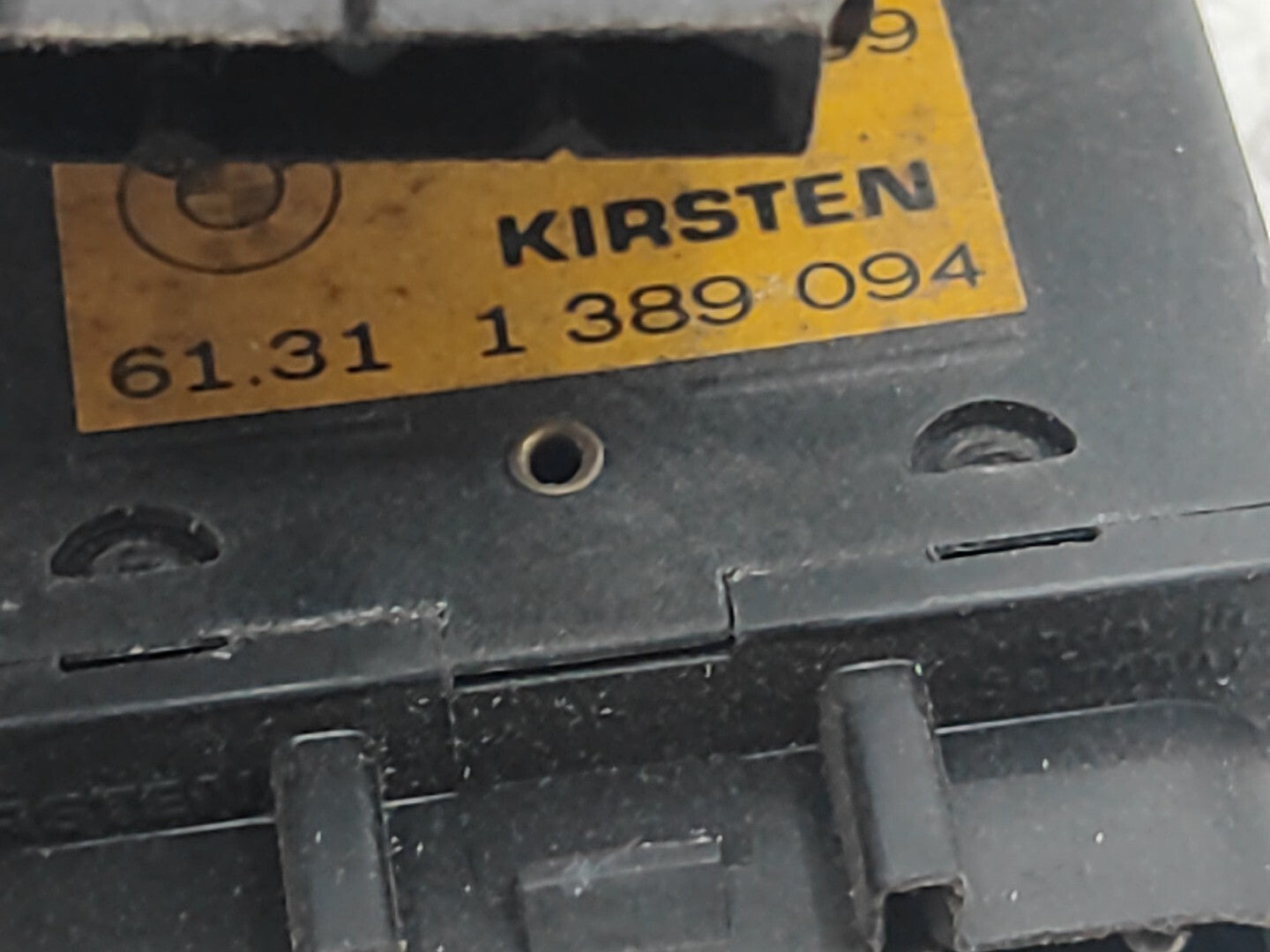 BMW 525i E34 1992 Front Fog Light Button Switch 1389094 61311389094 8110498