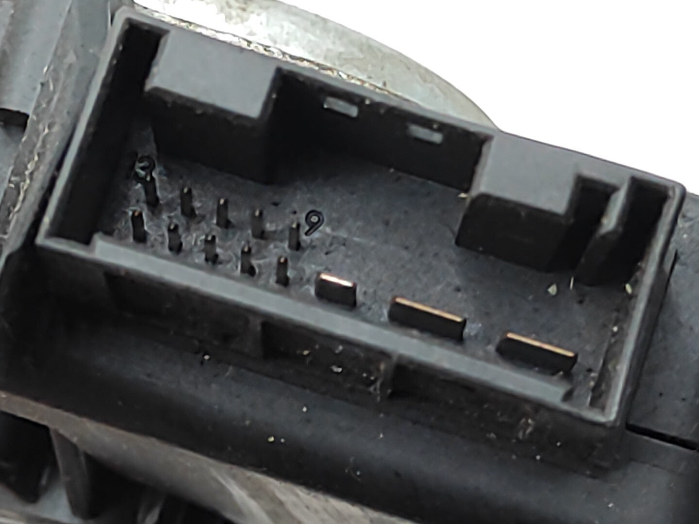 BMW X SERIES X5 3.0D 130kW 2002 Rear Window Wiper Motor 24012949