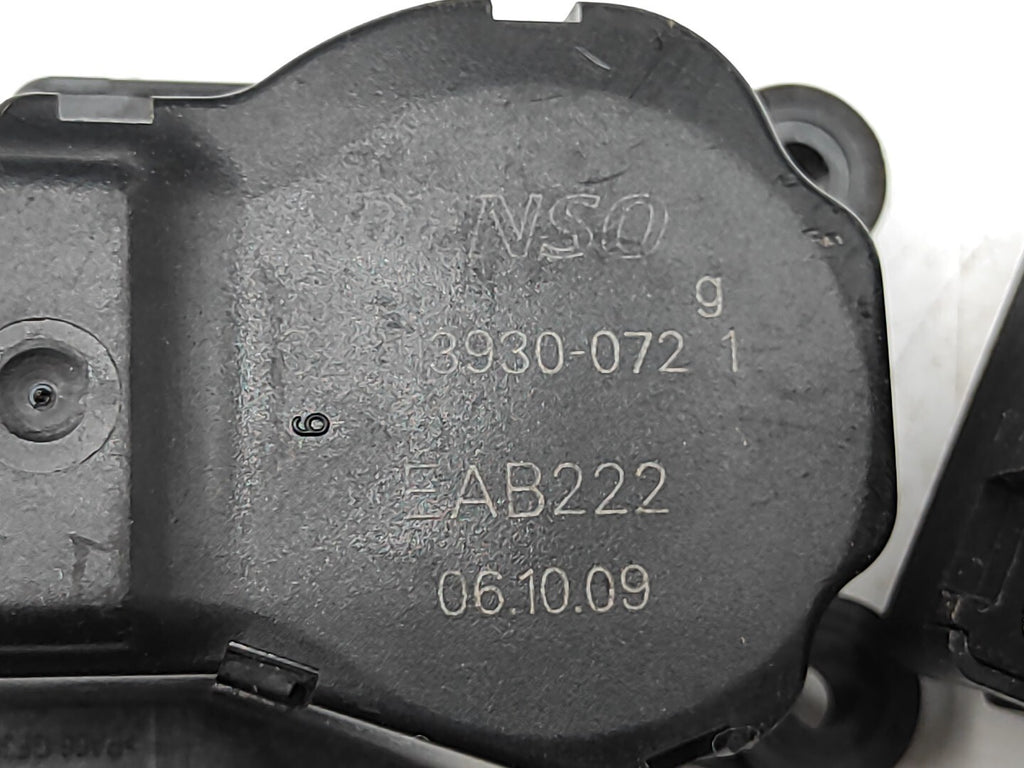 BMW E90 E91 320D 2005 Interior heater air flap 113930072 CZ113930072