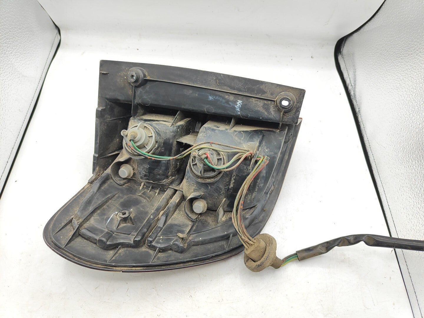 Mazda 626 Caravan 2001 LHD Rear Right Side Taillight Lamp Light R2265R