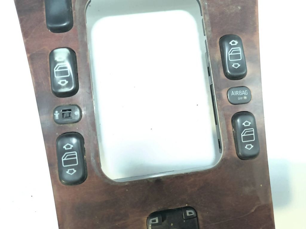 Mercedes-Benz E W210 1996 Gear shifter surround trim plastic 486010 